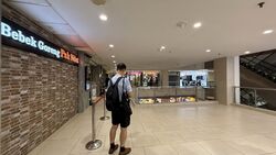 Lucky Plaza (D9), Retail #505303111